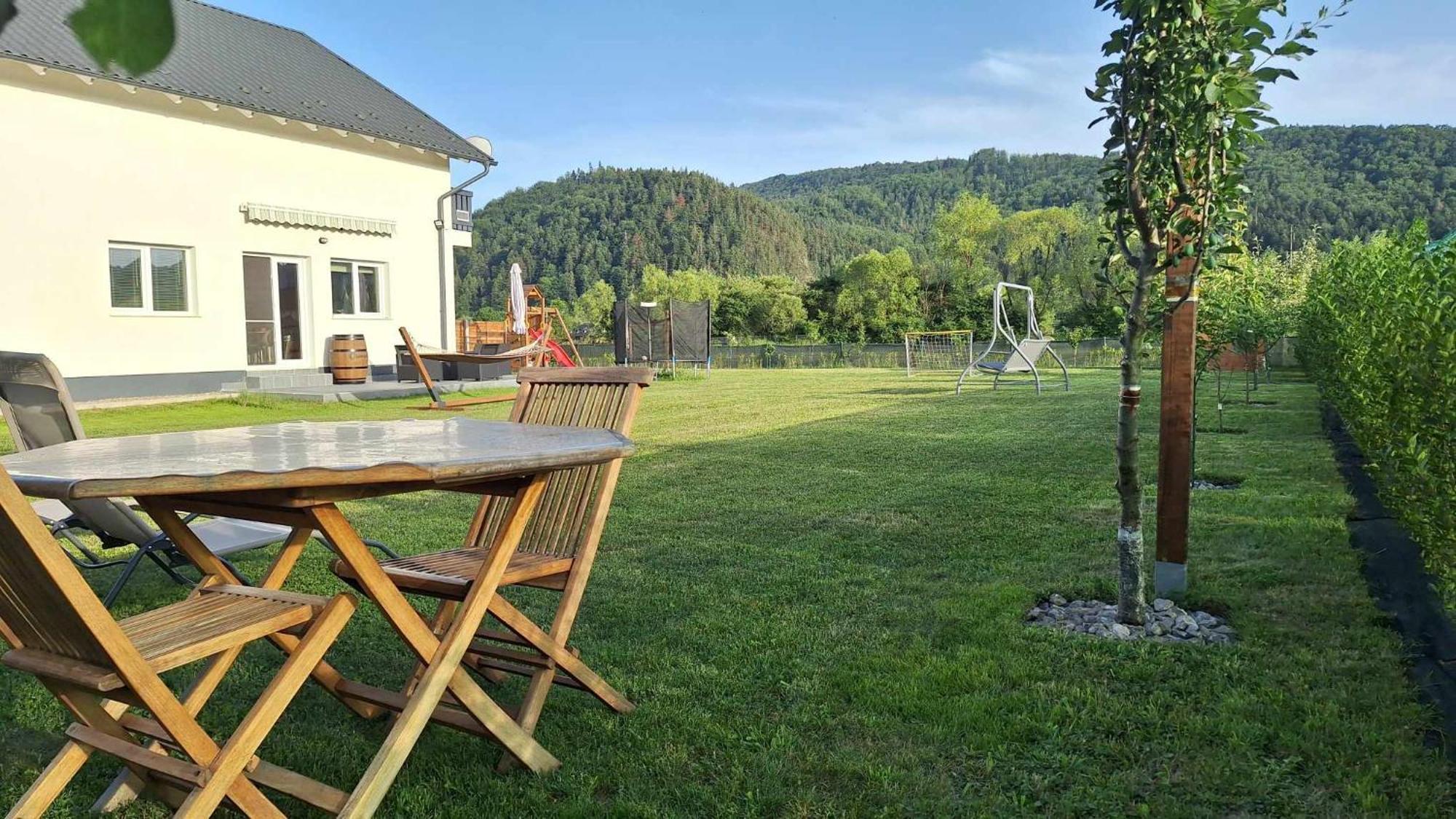 Dom Hills Bucovina Hotel Гура Хуморулуй Екстериор снимка
